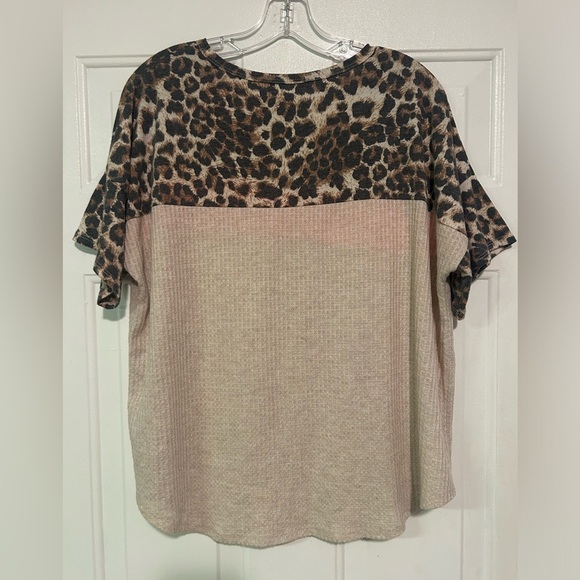 7th Ray Women’s L Color Block Top. Waffle Design Tan, Cheetah, and Pink - Picture 2 of 6